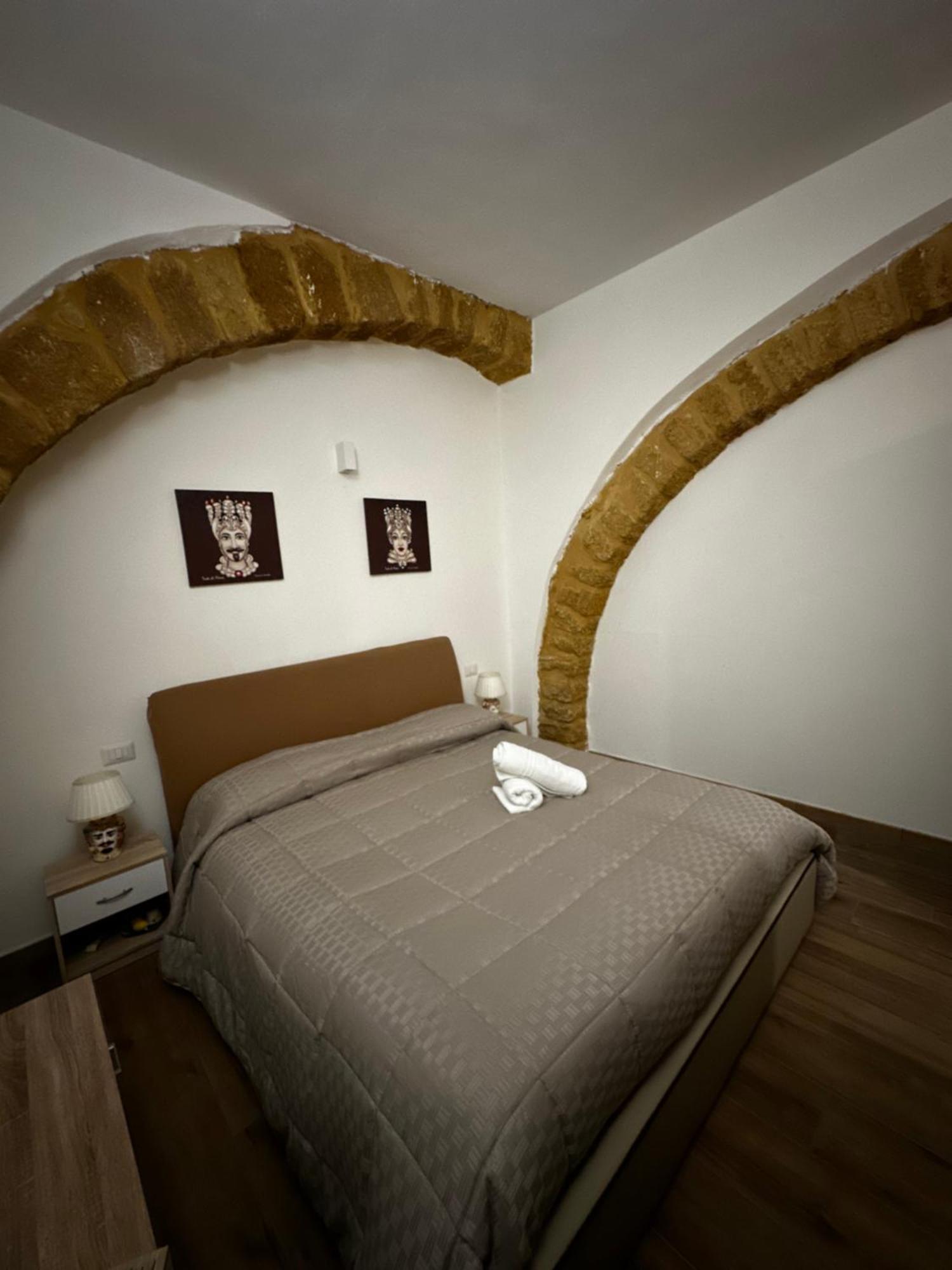 O Munti Rooms Agrigent Exterior foto