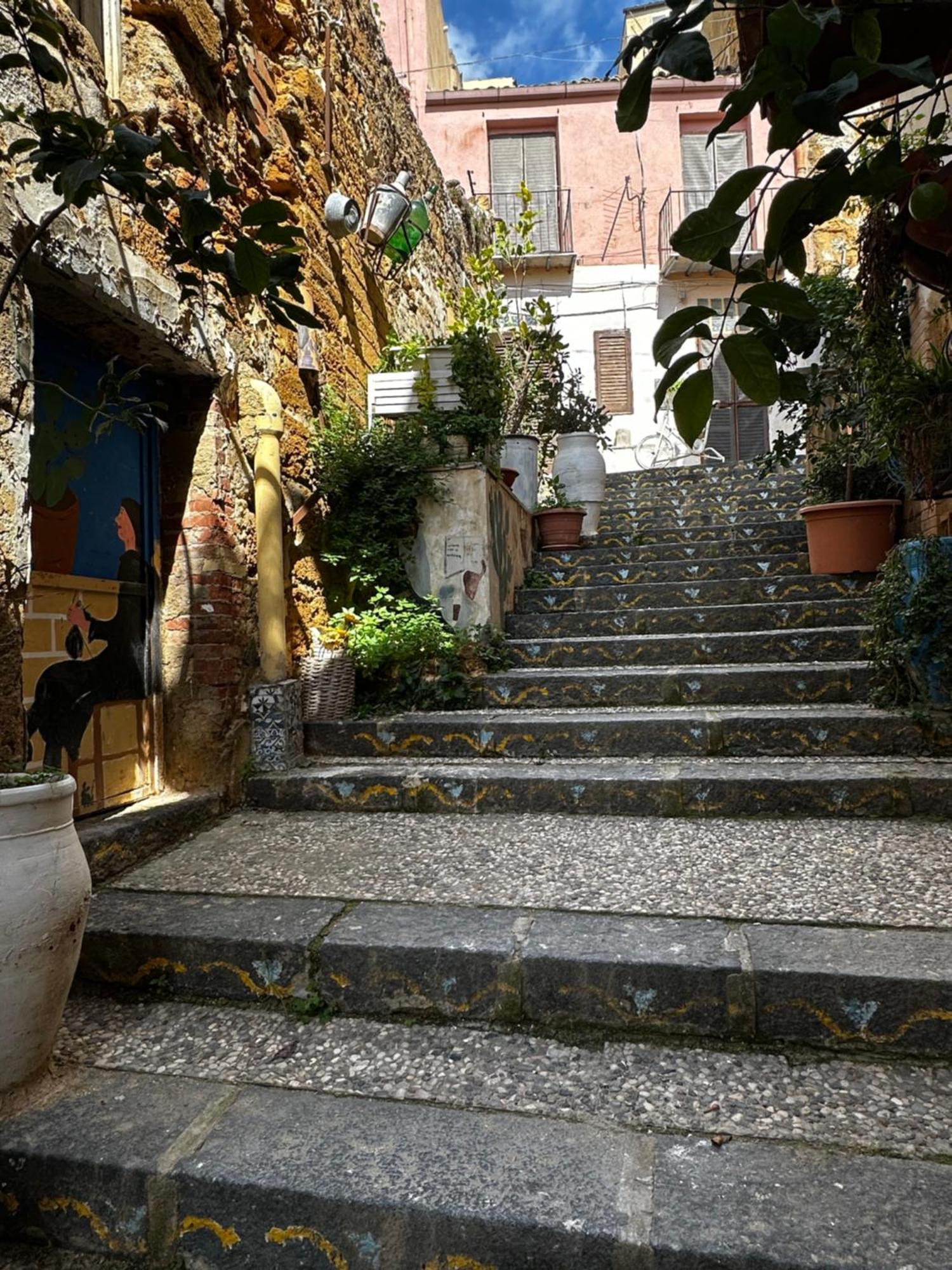 O Munti Rooms Agrigent Exterior foto
